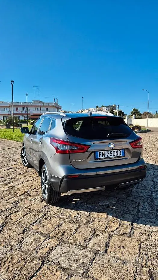 Usata Nissan Qashqai 116 CV (85 kW) 2018 Grigio SUV