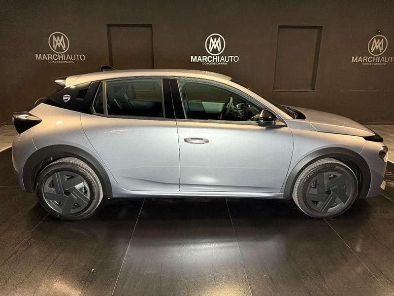 Usata Lancia Ypsilon 101 CV (74 kW) 2025 Grigio(met.) Utilitaria