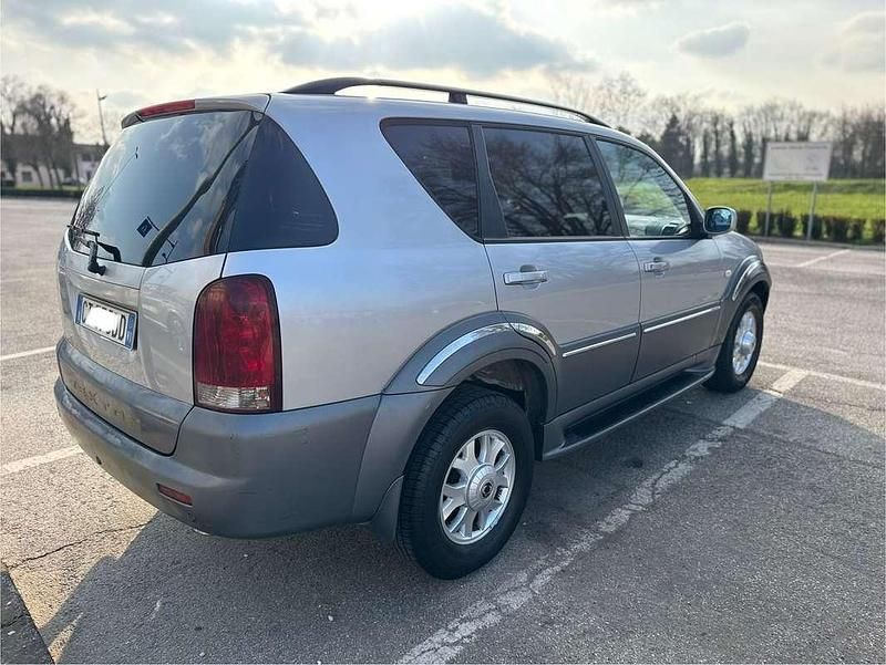 Usata Ssangyong (KGM) Rexton 165 CV (121 kW) 2005 Argento SUV