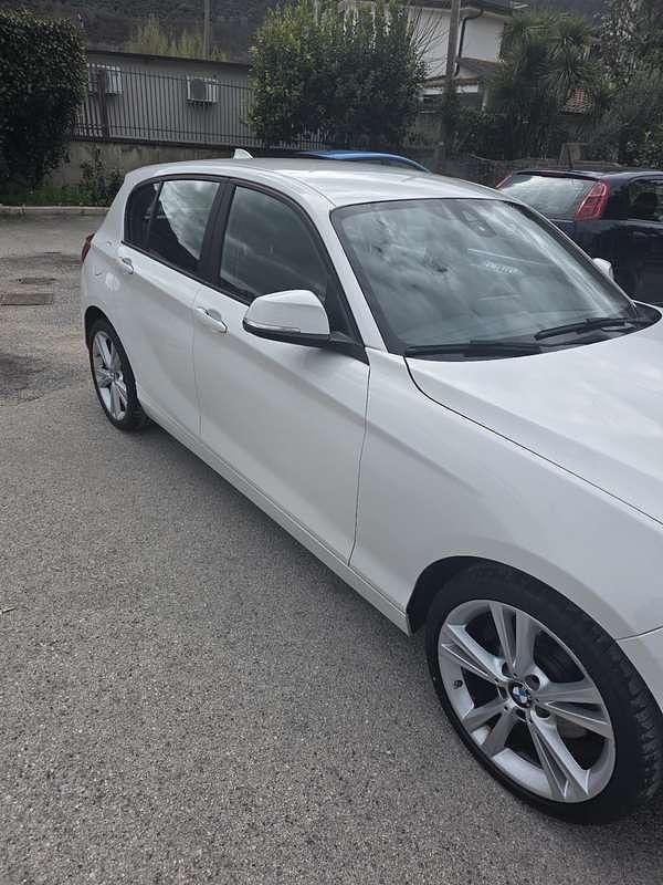 Usata BMW 120 Advantage 190 CV (139 kW) 2017 Bianco Utilitaria