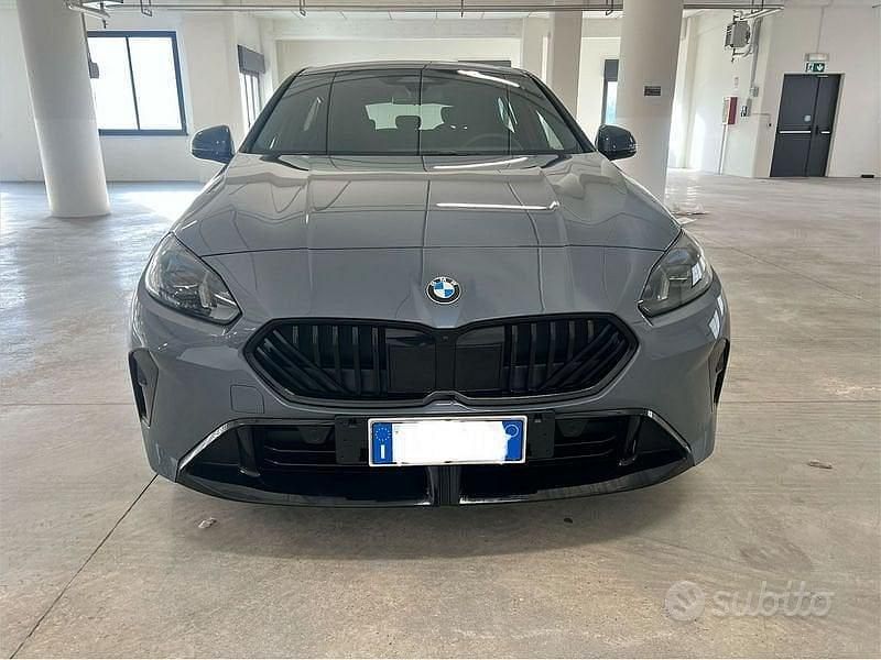 Usata BMW 120 M Sport 163 CV (119 kW) 2025 Grigio Utilitaria