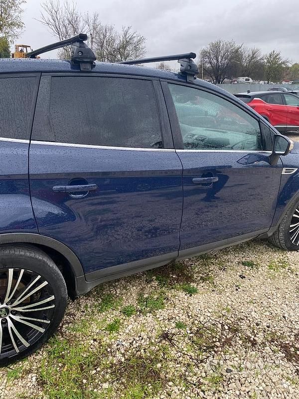 Usata Ford Kuga 163 CV (119 kW) 2012 Blu SUV