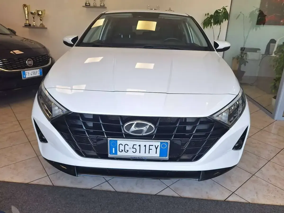 Usata Hyundai i20 84 CV (61 kW) 2021 Bianco Utilitaria