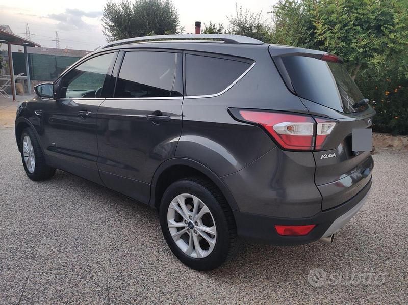 Usata Ford Kuga Titanium 150 CV (110 kW) 2018 SUV
