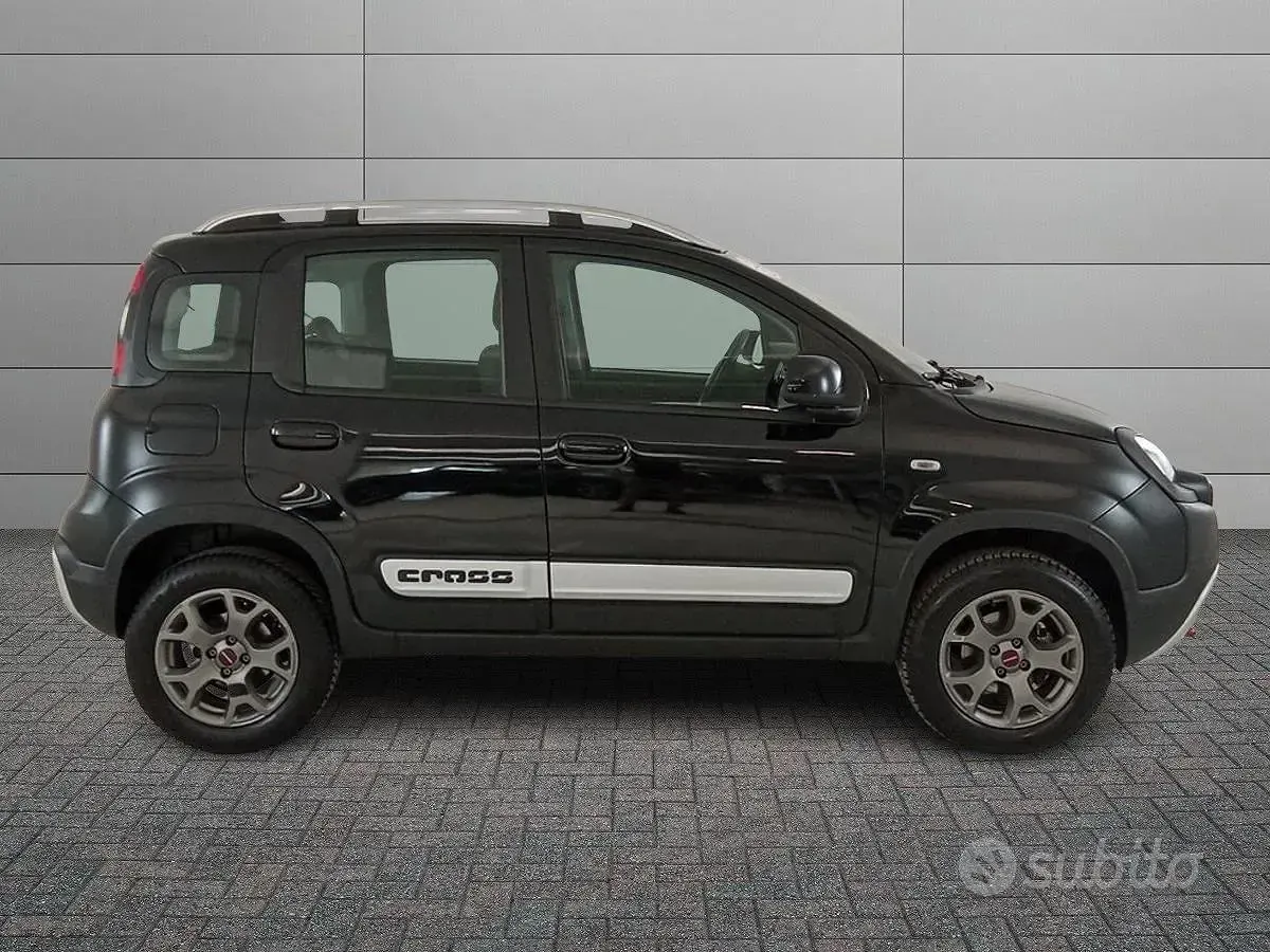 Usata Fiat Panda Cross Cross 85 CV (62 kW) 2018 Nero Utilitaria