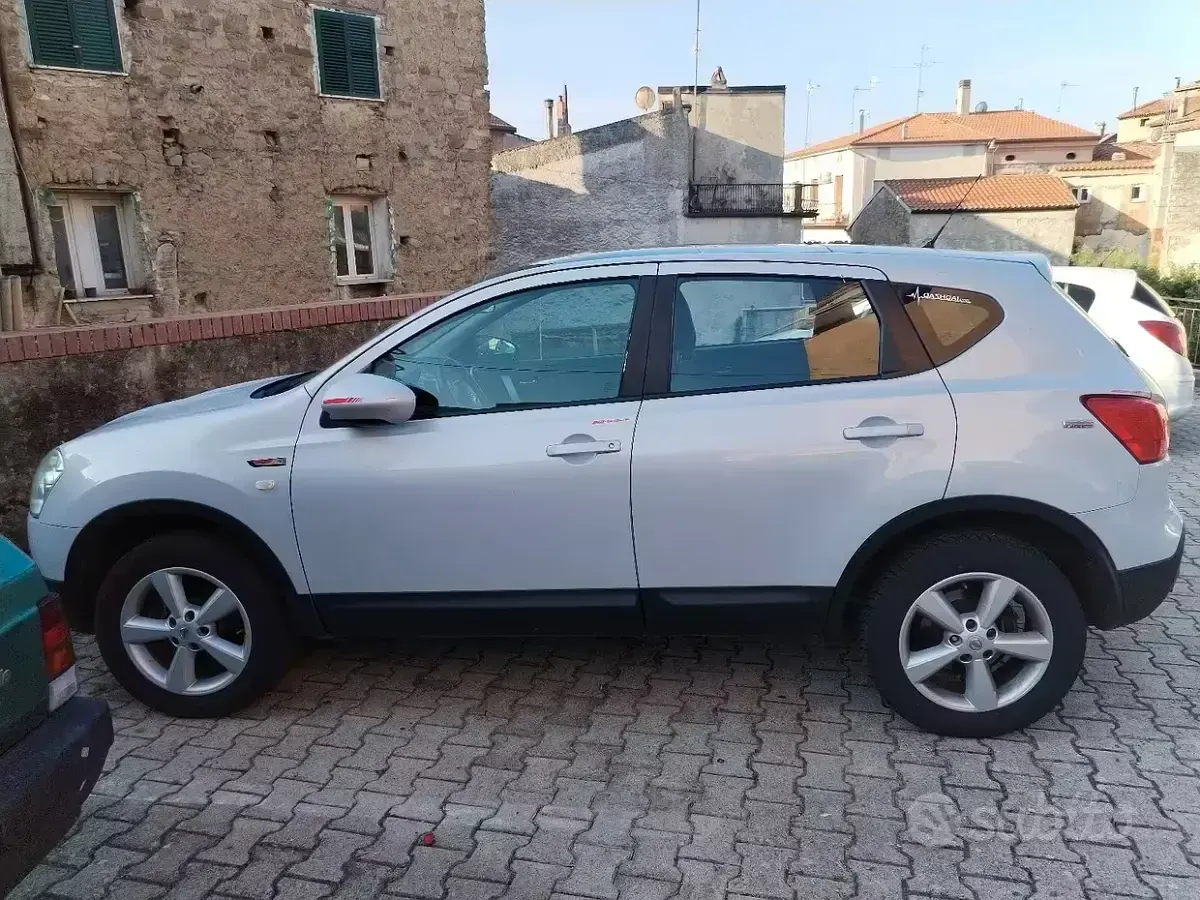Usata Nissan Qashqai 106 CV (77 kW) 2007 Bianco SUV