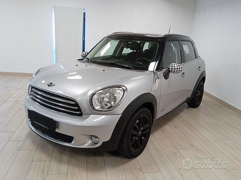 Usata Mini Cooper D Countryman Business 111 CV (81 kW) 2014 Argento SUV