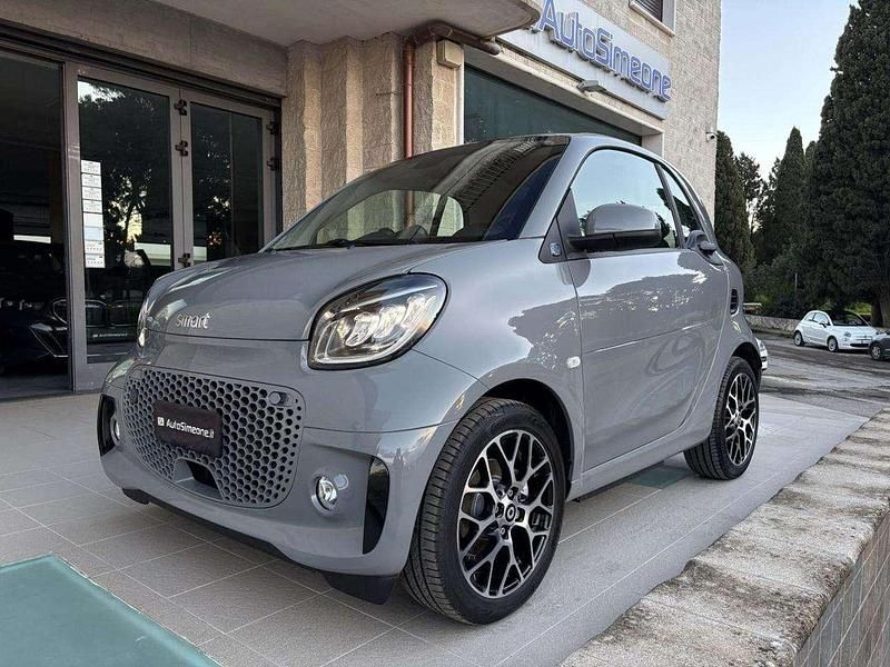 Usata Smart ForTwo Coupé Prime 41 kW (56 CV) 2022 Grigio Utilitaria