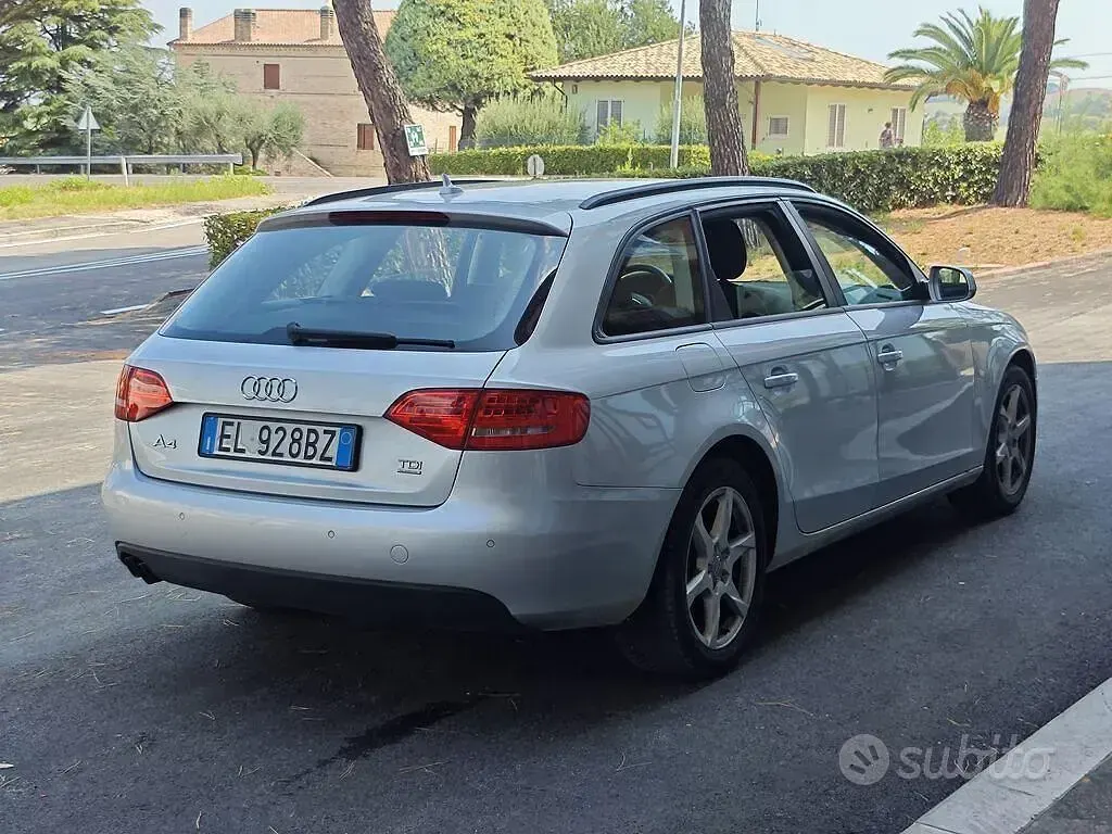 Usata Audi A4 Advanced 143 CV (105 kW) 2011 Ice silver metallic  ice silv Station wagon