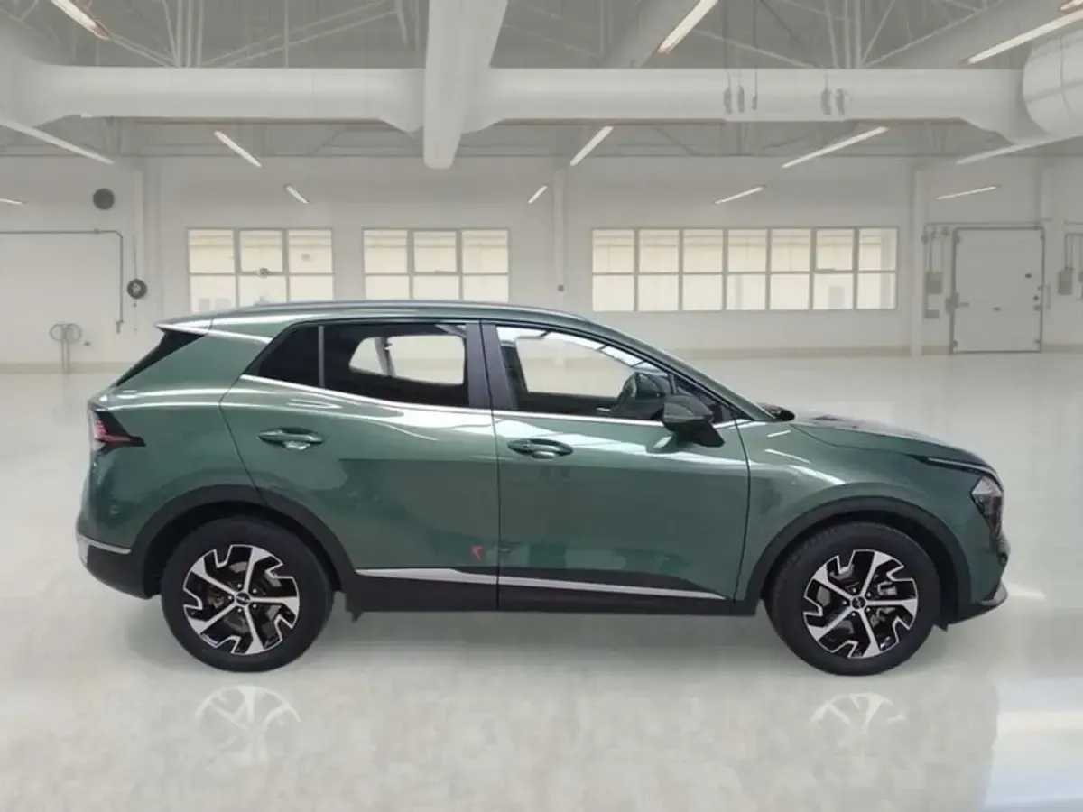 Usata Kia Sportage Style 179 CV (131 kW) 2023 Grigio SUV