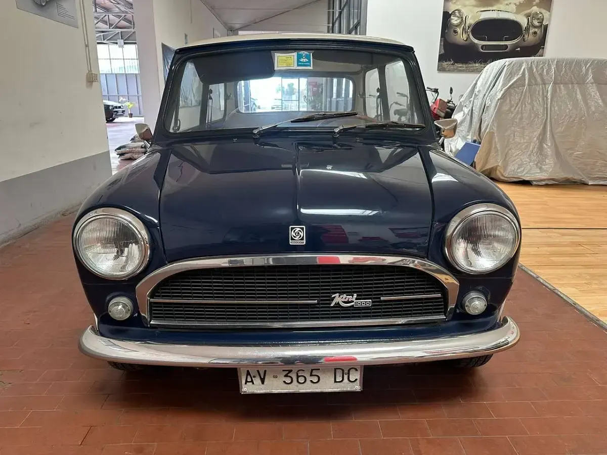Usata Innocenti Mini 52 CV (38 kW) 1974 Blu/azzurro Utilitaria