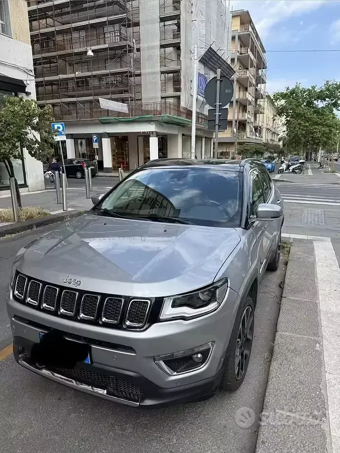 Usata Jeep Compass 170 CV (125 kW) 2019 Grigio SUV