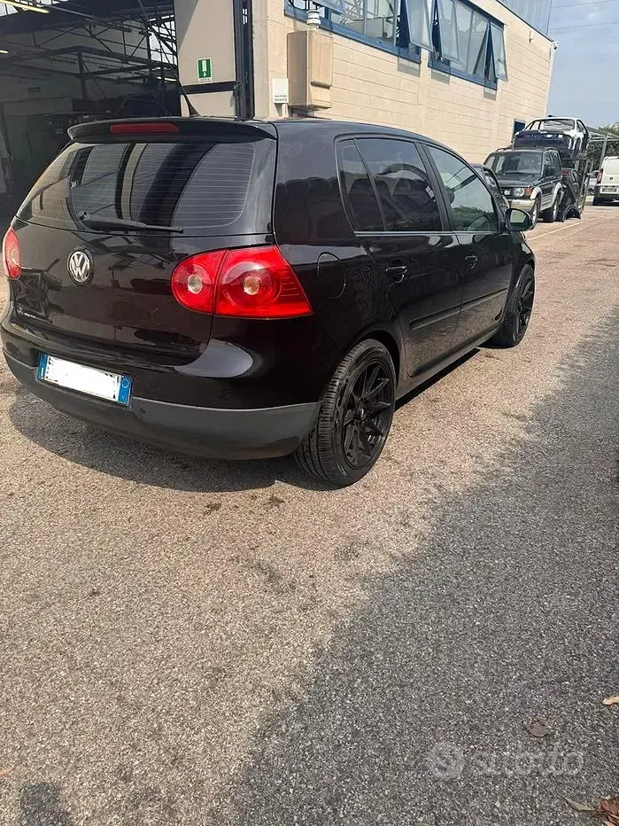 Usata VW Golf IV 102 CV (75 kW) 2006 Nero Berlina