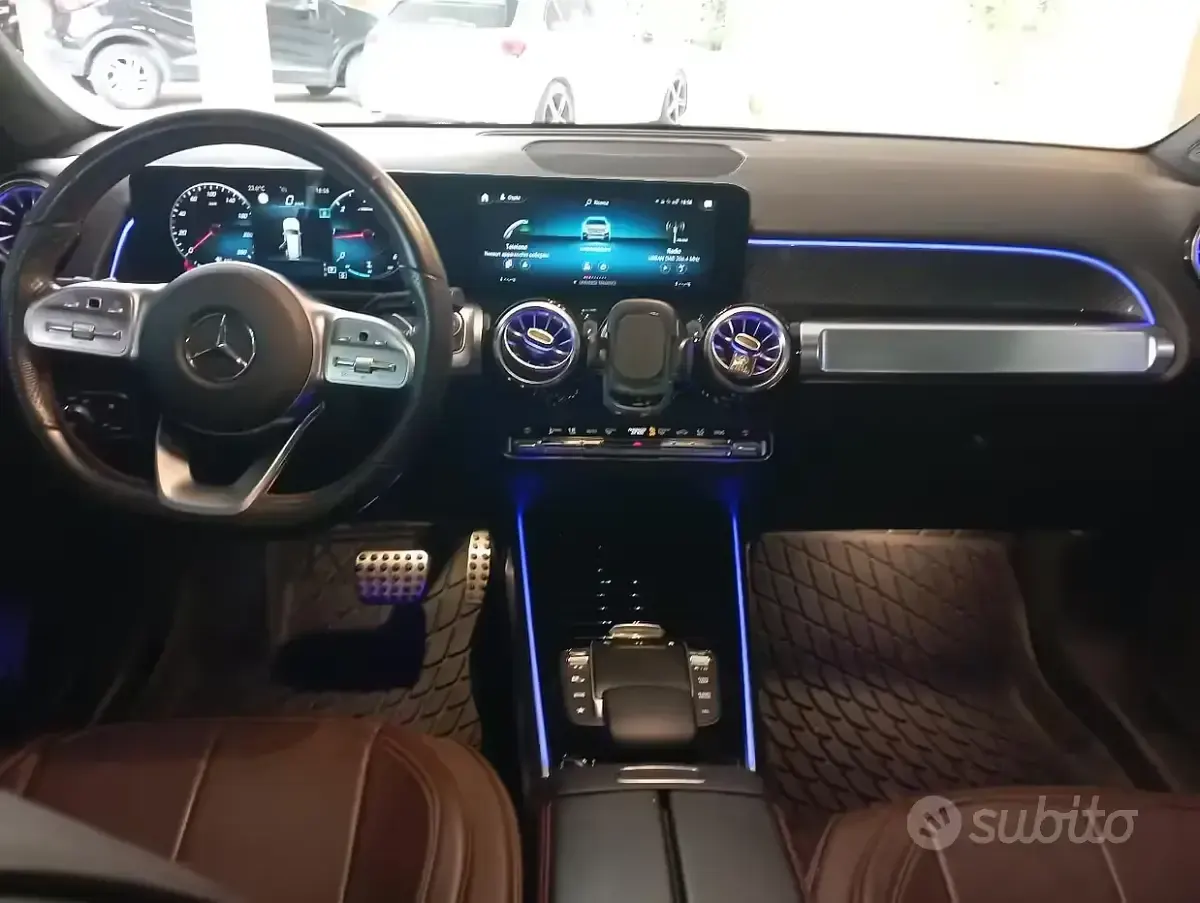 Usata Mercedes GLB200 AMG line 2021 Nero SUV