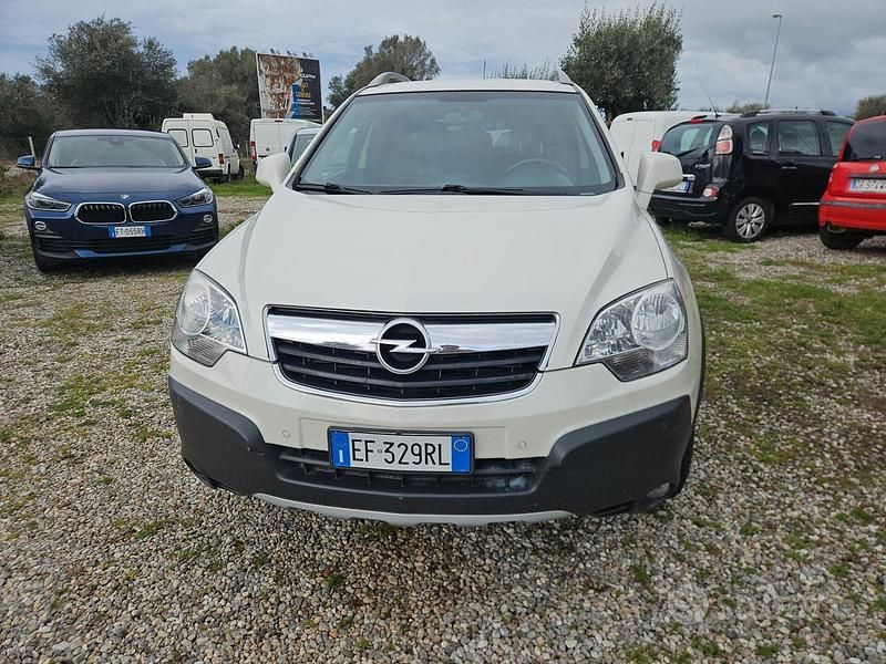 Usata Opel Antara Edition+ 150 CV (110 kW) 2010 Bianco SUV