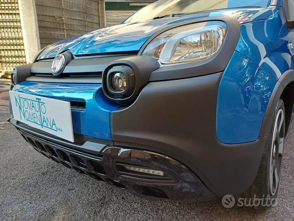 Nuova Fiat Panda Cross Cross 65 CV (47 kW) 2026 Bluazzurro Utilitaria