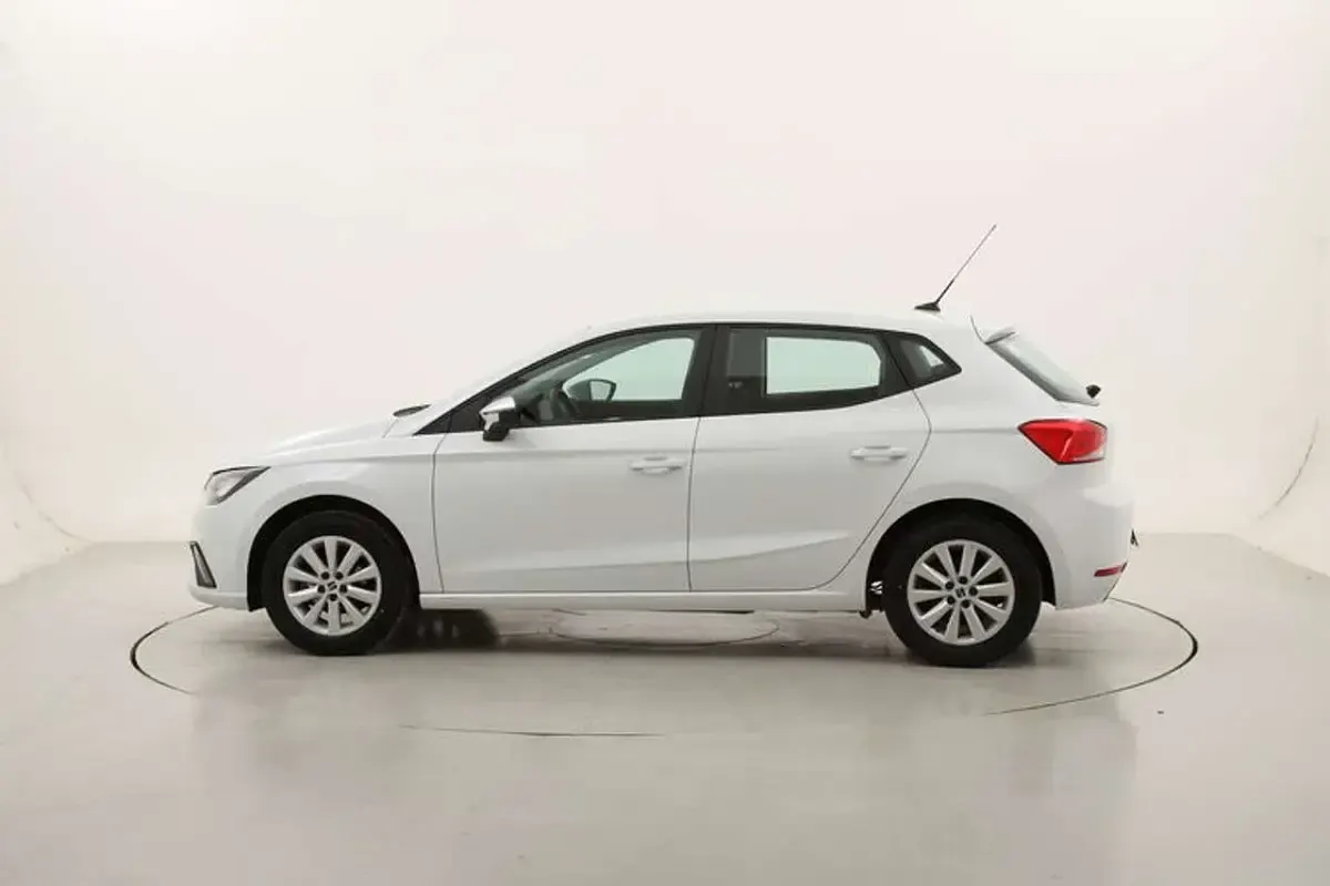 Usata Seat Ibiza Style 90 CV (66 kW) 2023 Bianco Utilitaria