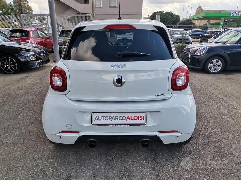 Usata Smart ForFour Brabus 110 CV (80 kW) 2018 Bianco Utilitaria