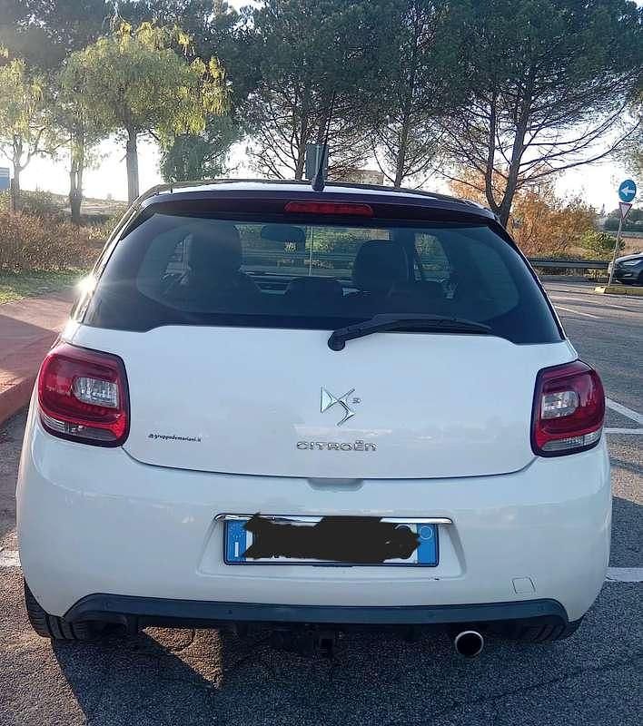 Usata DS Automobiles DS3 Chic 68 CV (50 kW) 2012 Berlina