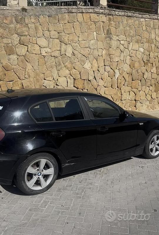 Begagnad BMW 2000 2006