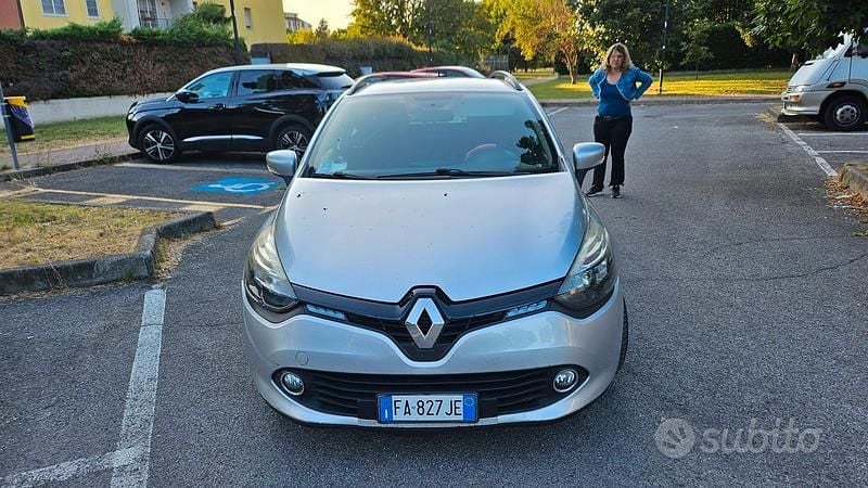 Grigio Usata 2014 Renault Clio GrandTour Station wagon | 4999 € (Ottimo prezzo) - Immagine 1/4