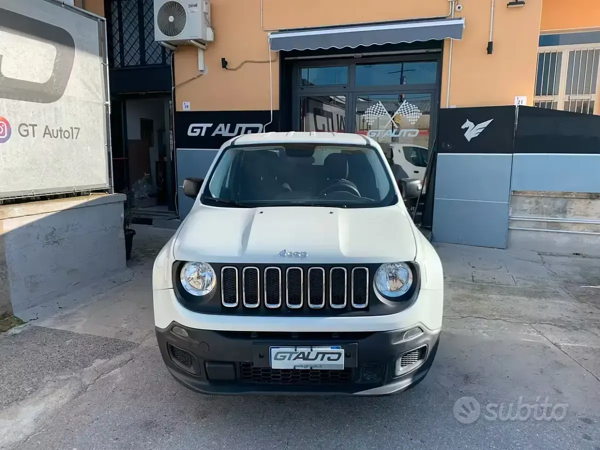 Usata Jeep Renegade Sport 95 CV (69 kW) 2017 Bianco SUV