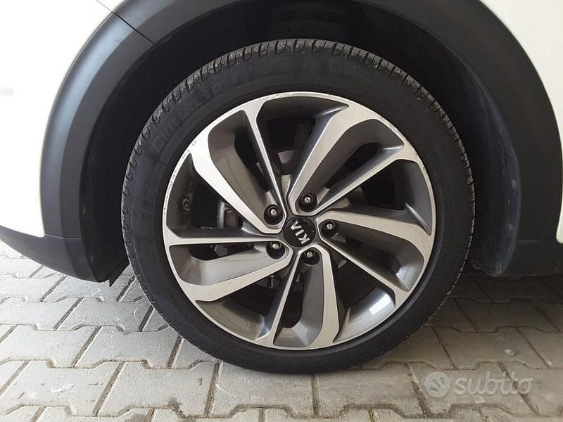 Usata Kia Niro 105 CV (77 kW) 2018 Bianco SUV