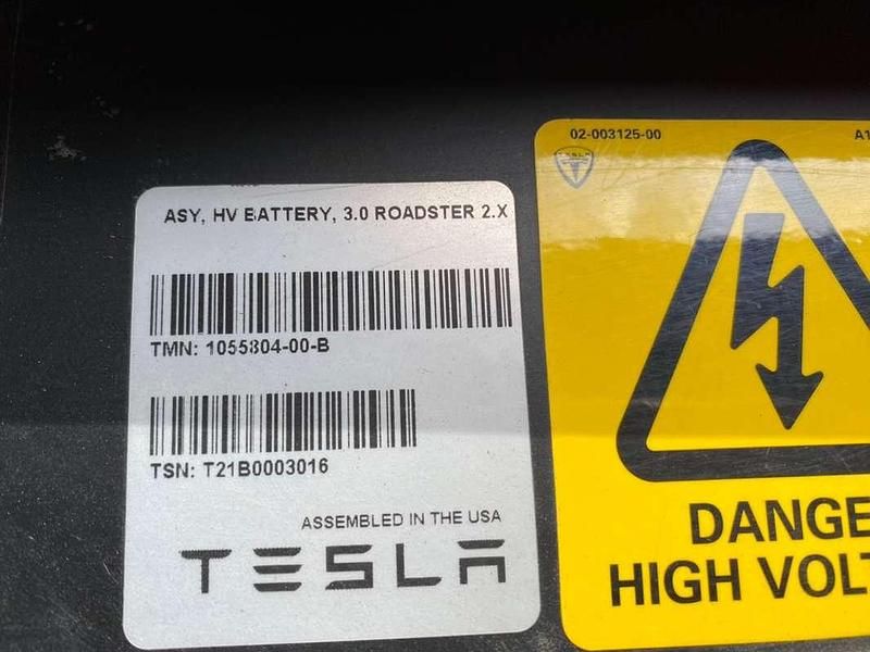 Usata Tesla Roadster 214 kW (292 CV) 2012 Rosso Cabrio