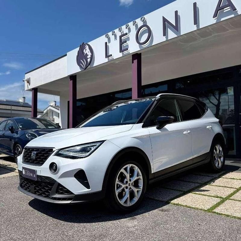Usata Seat Arona FR 110 CV (80 kW) 2023 Bianco candy SUV
