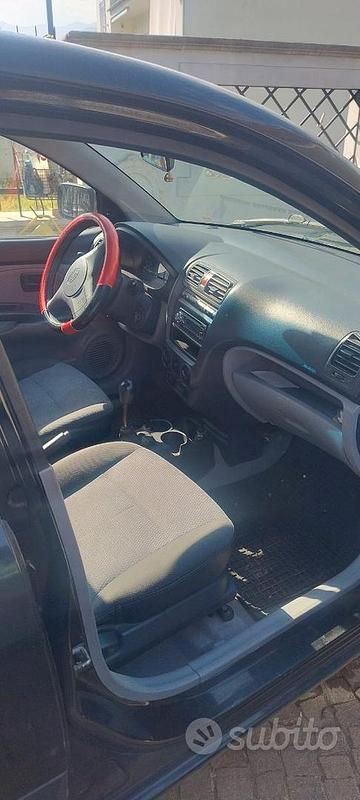 Gebraucht Kia Picanto 61 PS (44 kW) 2007 Schwarz Kleinwagen