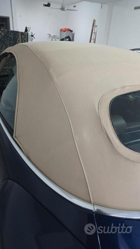 Usata VW New Beetle Cabriolet 150 CV (110 kW) 2008 Blu Cabrio