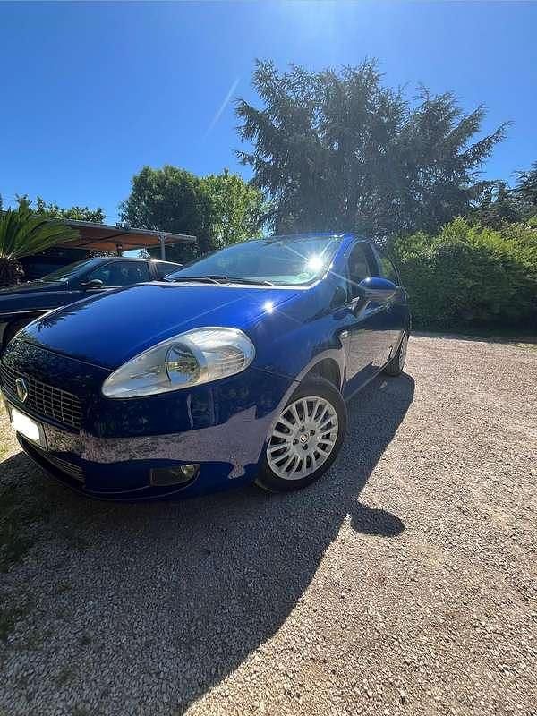 Usata Fiat Punto 73 CV (53 kW) 2009 Utilitaria