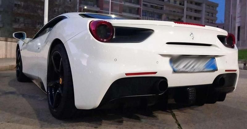 Usata Ferrari 488 670 CV (492 kW) 2015 Coupé