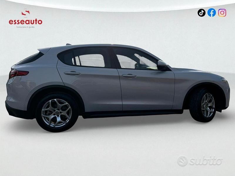 Usata Alfa Romeo Stelvio Ti 190 CV (139 kW) 2020 Grigio SUV