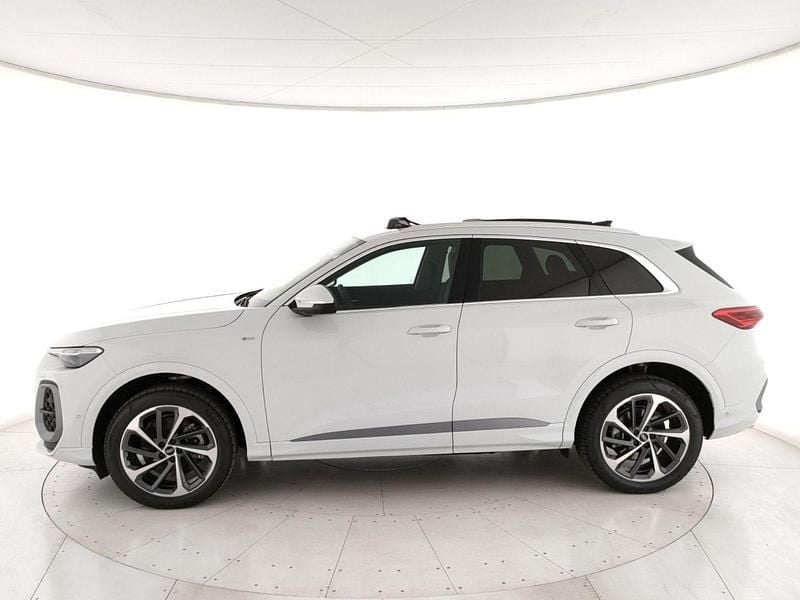 Nuova Audi Q5 Business 204 CV (150 kW) 2025 Bianco SUV