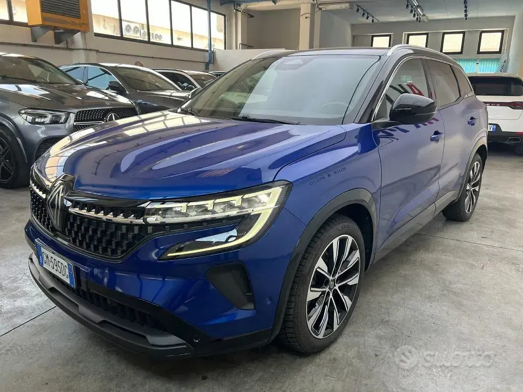 Usata Renault Austral Techno 131 CV (96 kW) 2023 Bluazzurro SUV