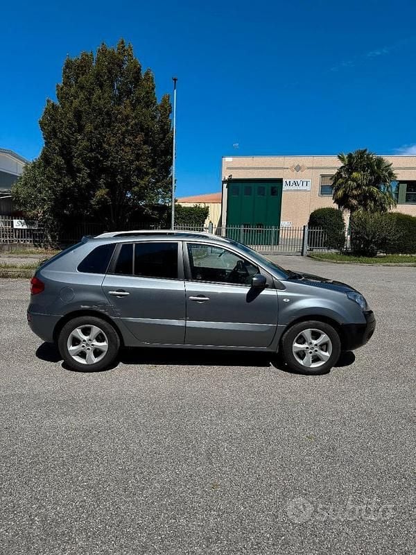 Usata Renault Koleos Dynamique 150 CV (110 kW) 2008 Grigio SUV