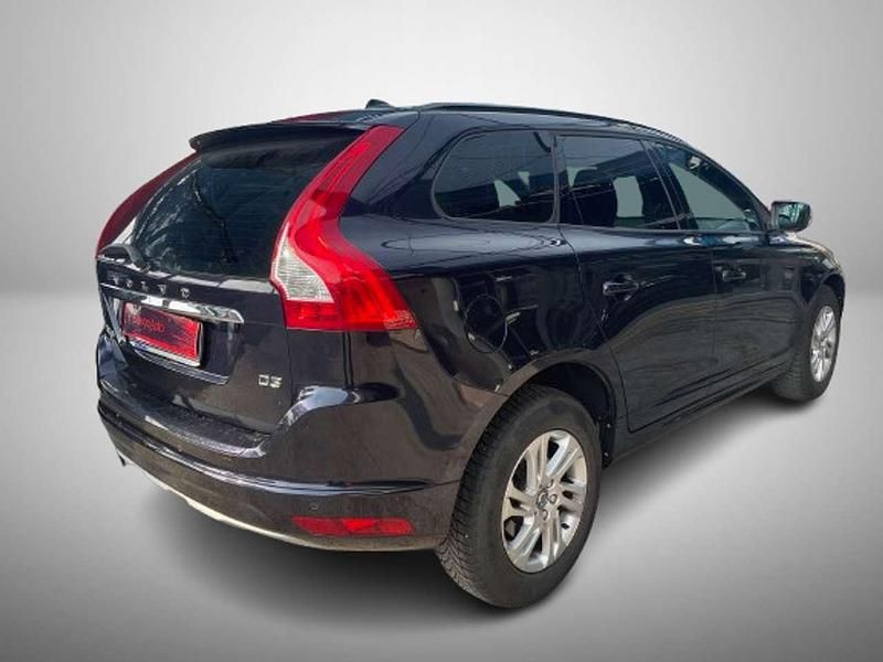 Usata Volvo XC60 Momentum 150 CV (110 kW) 2016 Blu notte met SUV