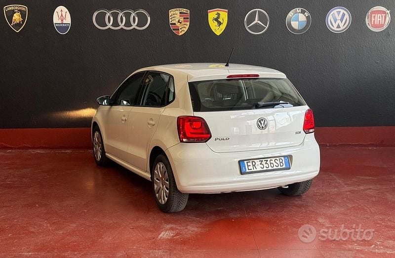 Usata VW Polo Comfortline 75 CV (55 kW) 2013 Bianco Utilitaria