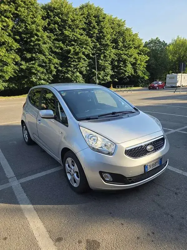 Usata Kia Venga 90 CV (66 kW) 2012 Utilitaria