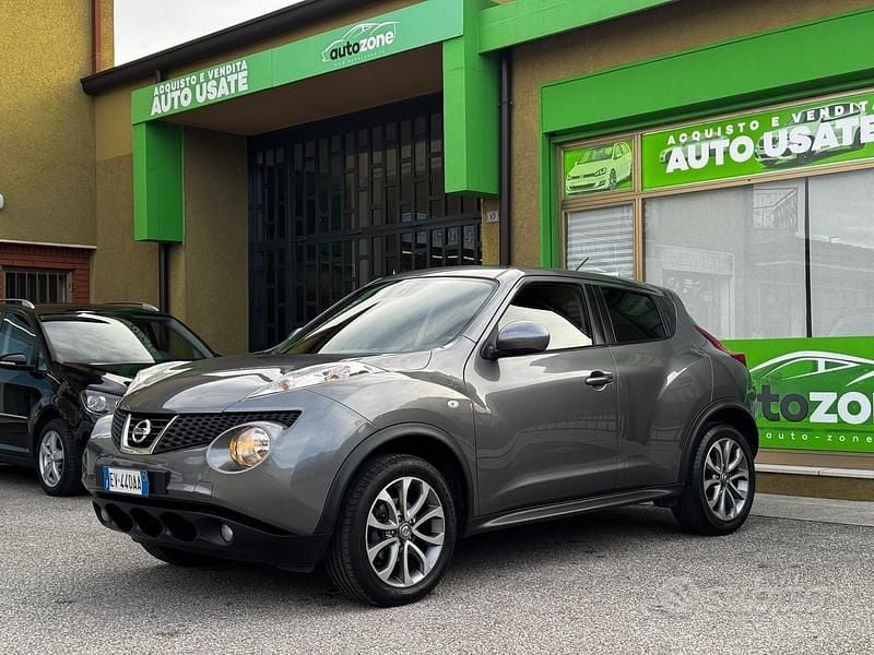 Usata Nissan Juke 117 CV (86 kW) 2014 Grigio SUV