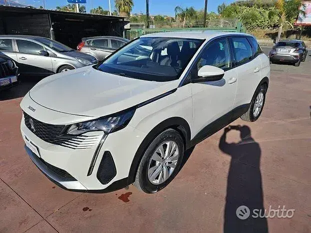 Usata Peugeot 3008 120 CV (88 kW) 2021 Bianco SUV