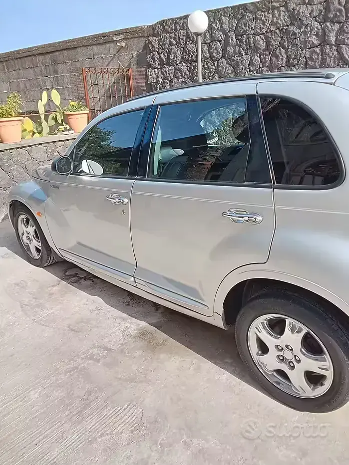 Usata Chrysler PT Cruiser 121 CV (88 kW) 2003 Grigio Berlina