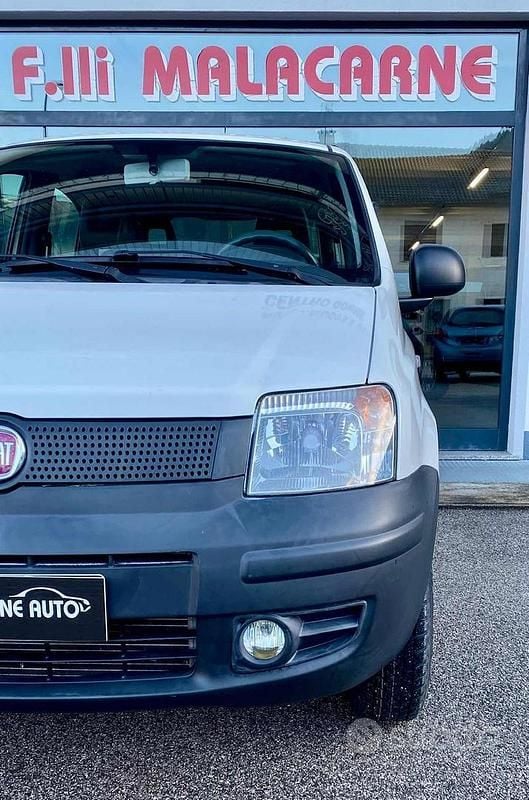 Usata Fiat Panda 4x4 69 CV (50 kW) 2010 Bianco Utilitaria