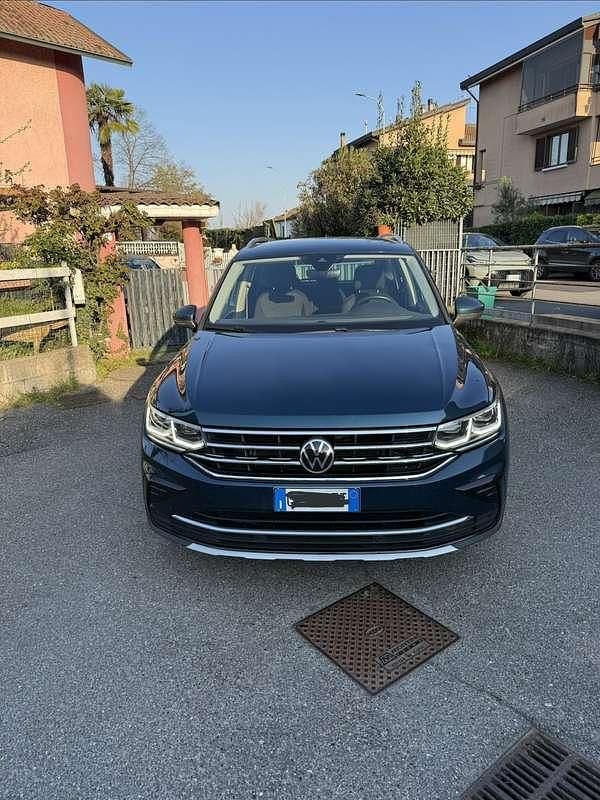 Usata VW Tiguan Elegance 150 CV (110 kW) 2021 Blu/azzurro SUV