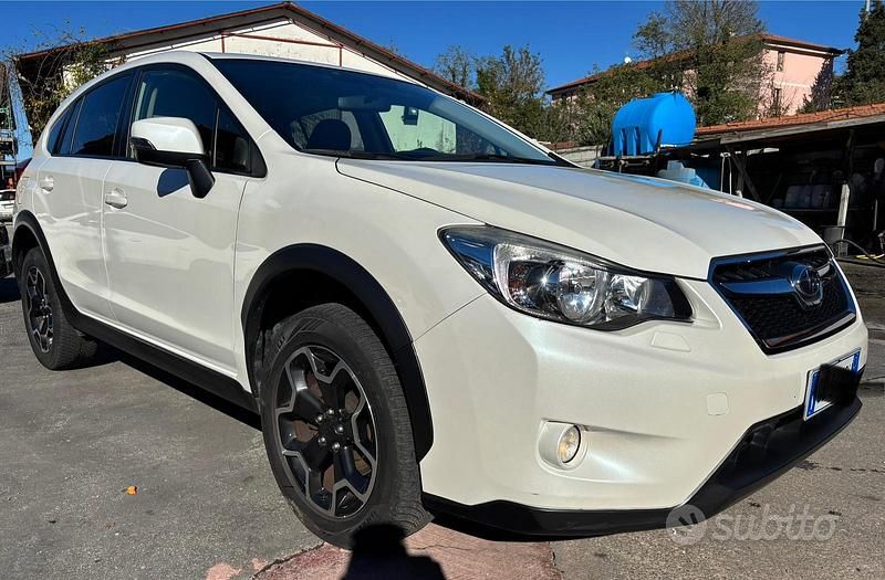 Bianco Usata 2014 Subaru XV Exclusive+ SUV | 8950 € (Buon prezzo) - Immagine 1/4
