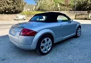 Usata Audi TT 150 CV (110 kW) 2002 Grigio Coupé