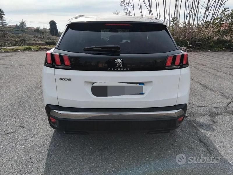 Usata Peugeot 3008 Allure 131 CV (96 kW) 2018 Bianco SUV