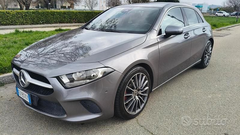Usata Mercedes A180 2018 Grigio Berlina