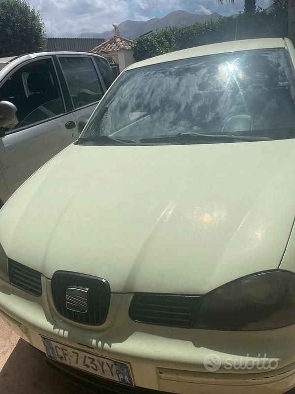 Usata Seat Arosa 50 CV (36 kW) 2003 Utilitaria